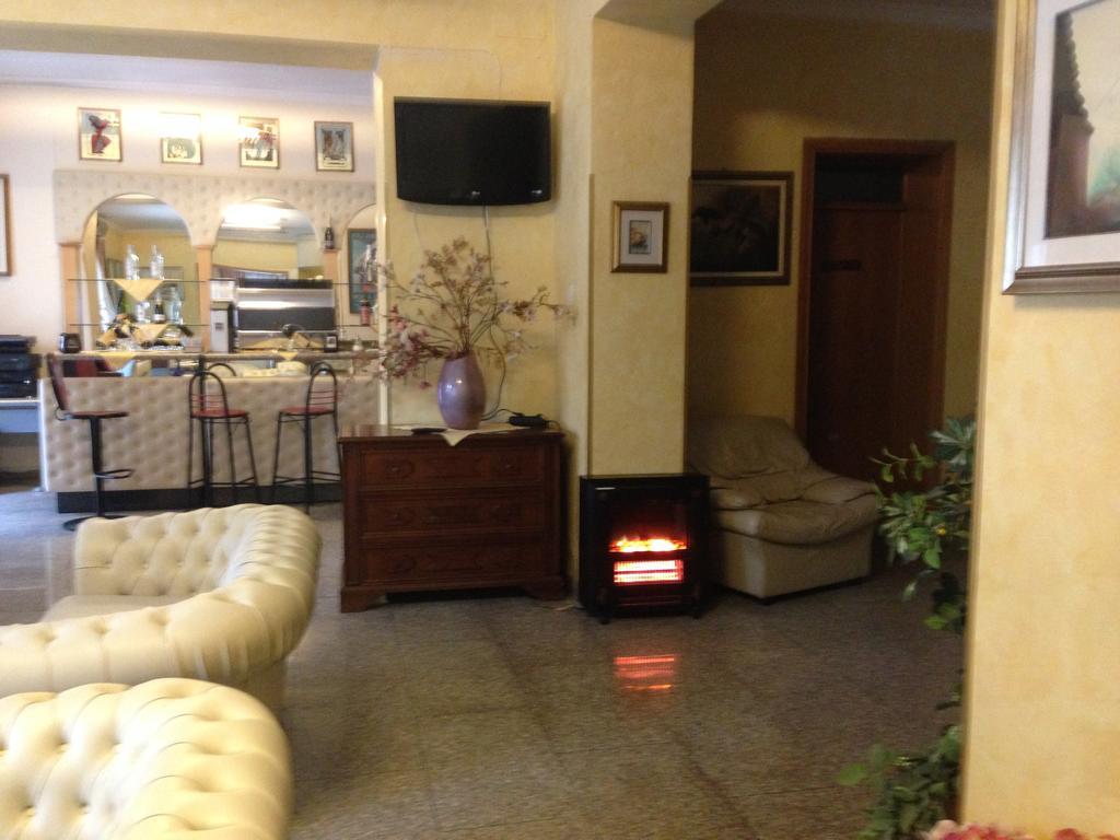 Albergo Margherita Chianciano Terme Exterior foto